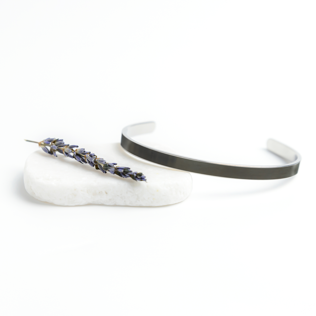 I_CAN_DO_ALL_THINGS_THROUGH_CHRIST_Cuff__Silver_Lifestyle_03_Mockup.png_14109293